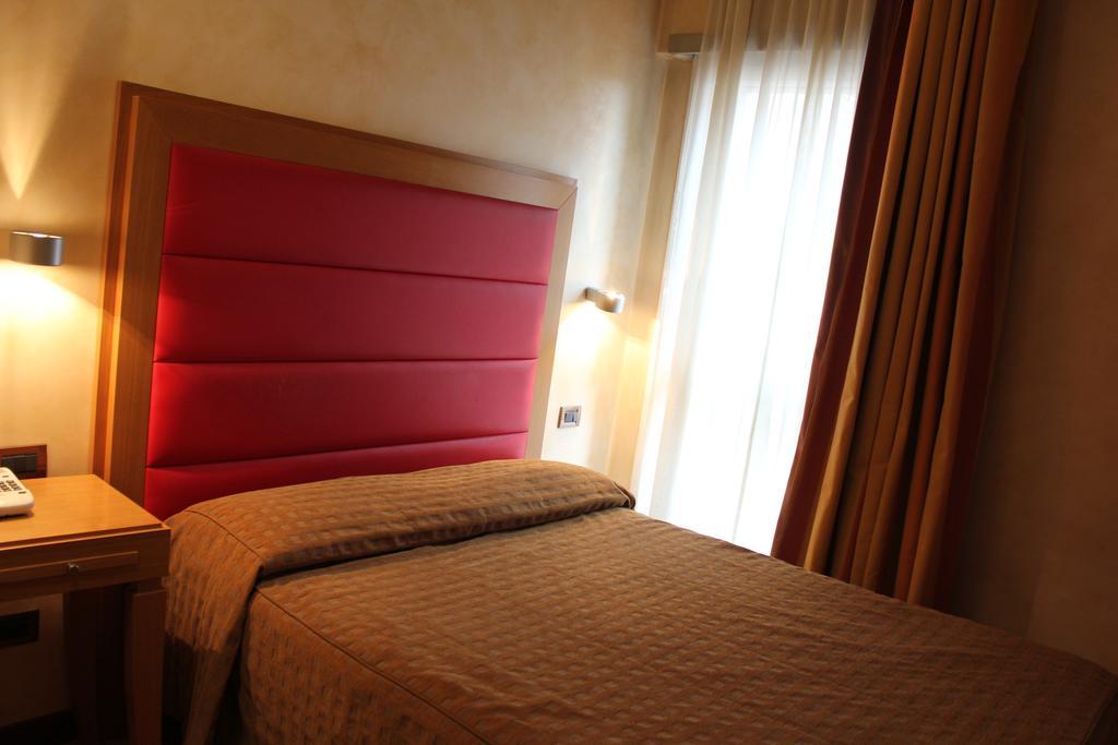 Hotel Castello L'Aquila Exterior photo